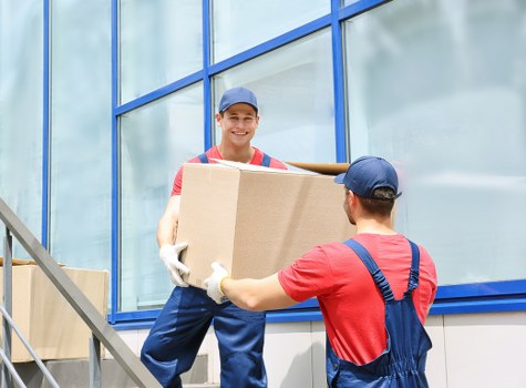 Flexible commercial storage space in Debeauvoirtown